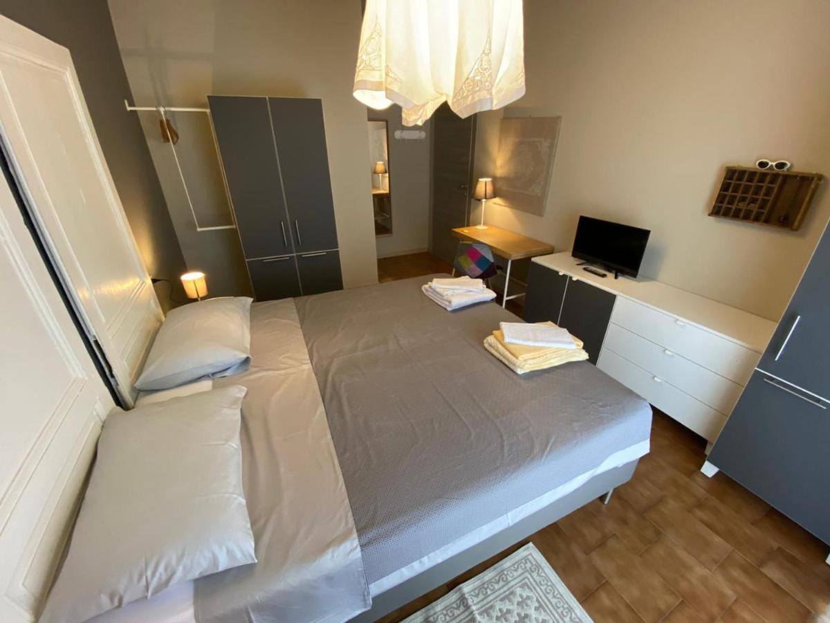 Le Camere Di Garibaldi Borgomanero Eksteriør billede